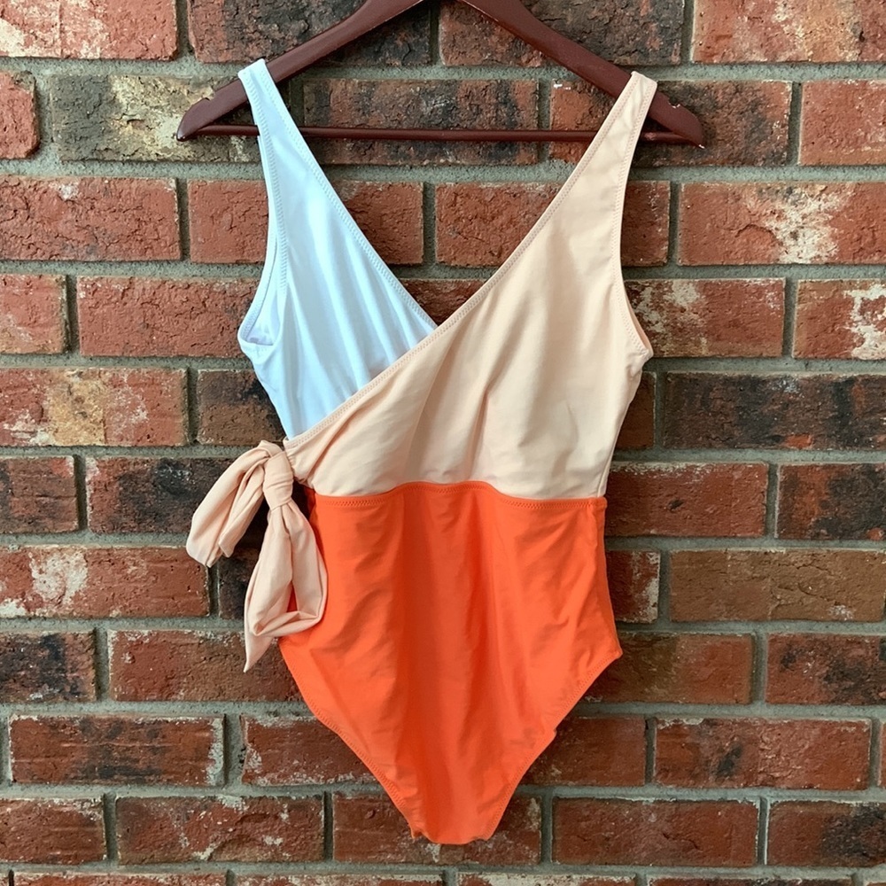 Cupshe Orange Colorblock V Neck One Piece Swimsuit - Picture 7 of 9